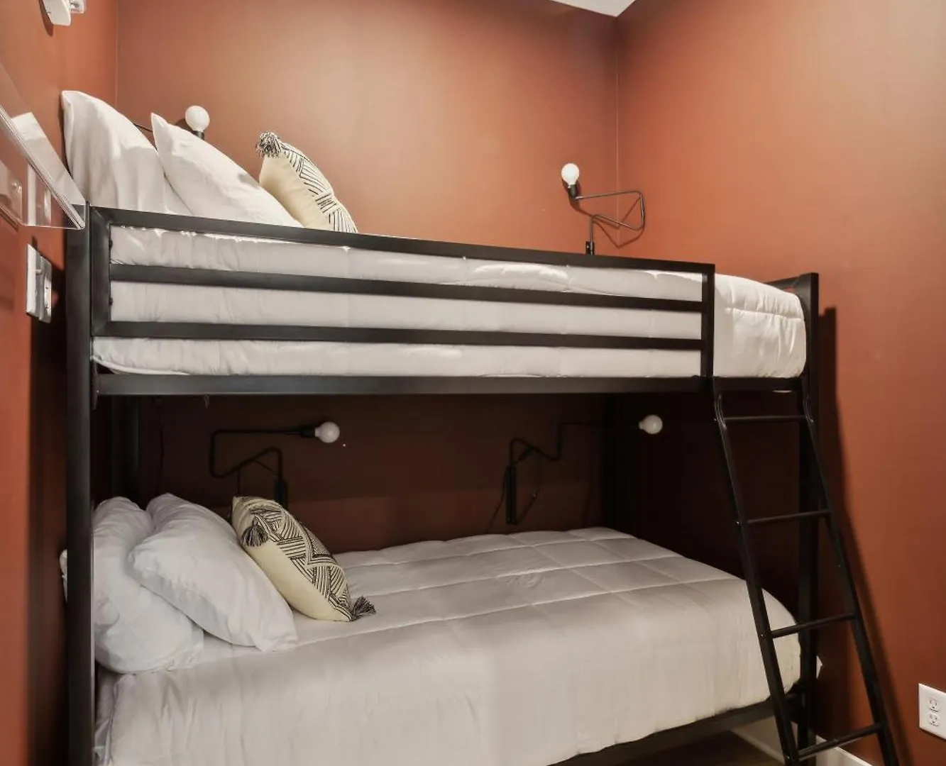 Apartment Rhinestone Cowboy In East Nashville, 5 Minutes To Downtown And Broadway United States